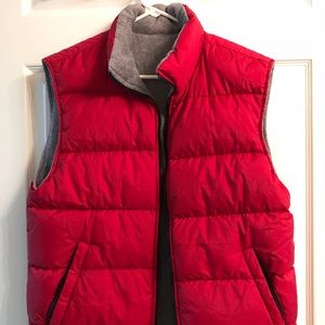 Reversible down-feathered vest